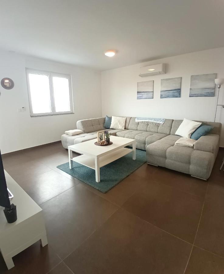 Searenity Pool Suite - Seafront Krmpote-Vodice Εξωτερικό φωτογραφία