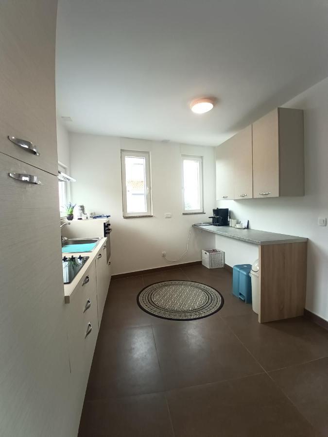 Searenity Pool Suite - Seafront Krmpote-Vodice Εξωτερικό φωτογραφία