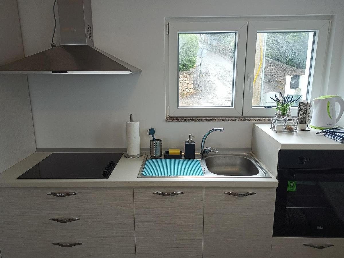 Searenity Pool Suite - Seafront Krmpote-Vodice Εξωτερικό φωτογραφία
